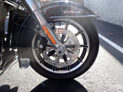 2015 Harley-Davidson Electra Glide® Ultra Classic® Low in Massillon, Ohio - Photo 17