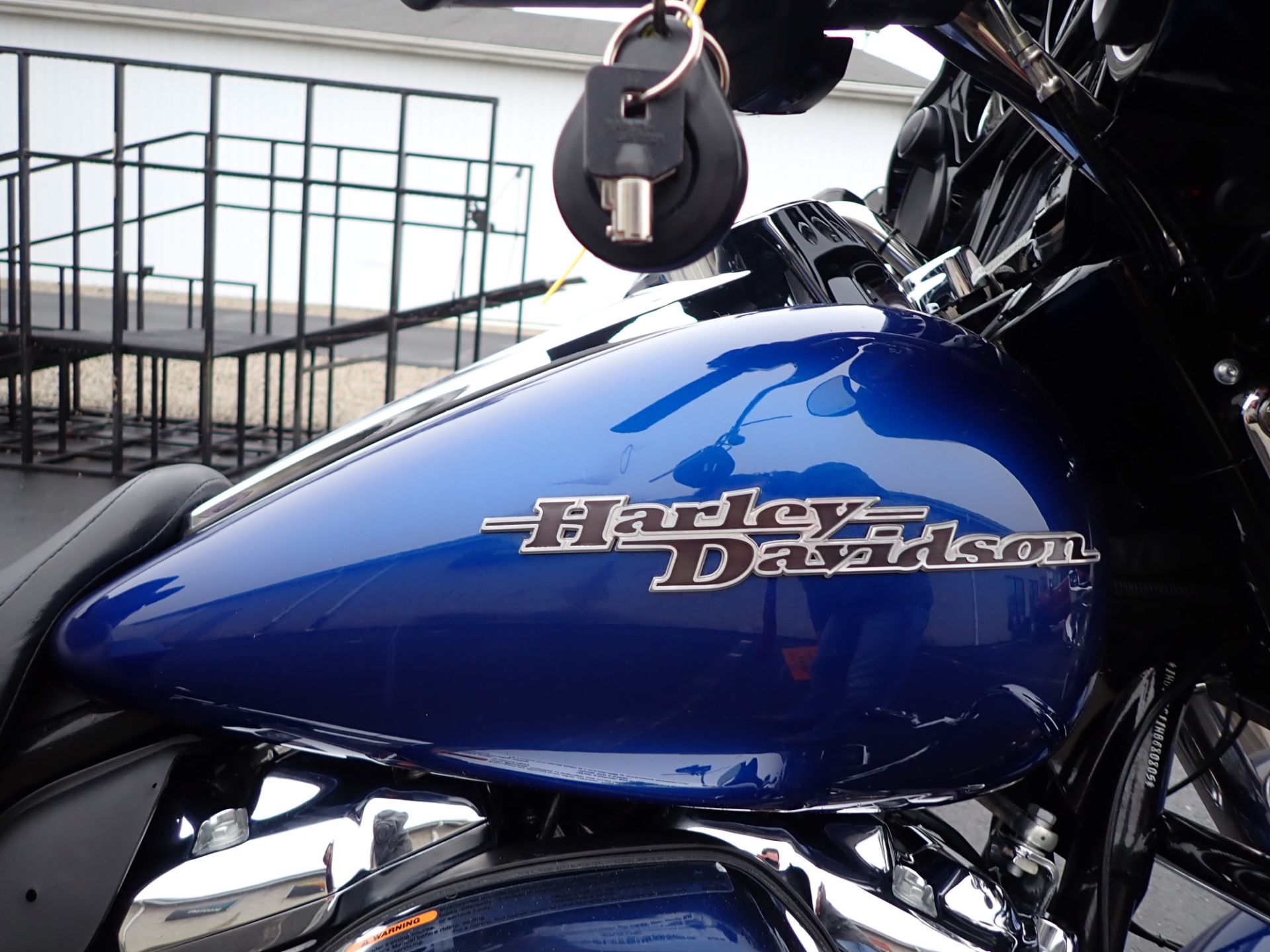 2017 Harley-Davidson Street Glide® Special in Massillon, Ohio - Photo 3