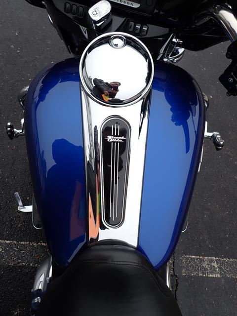 2017 Harley-Davidson Street Glide® Special in Massillon, Ohio - Photo 16