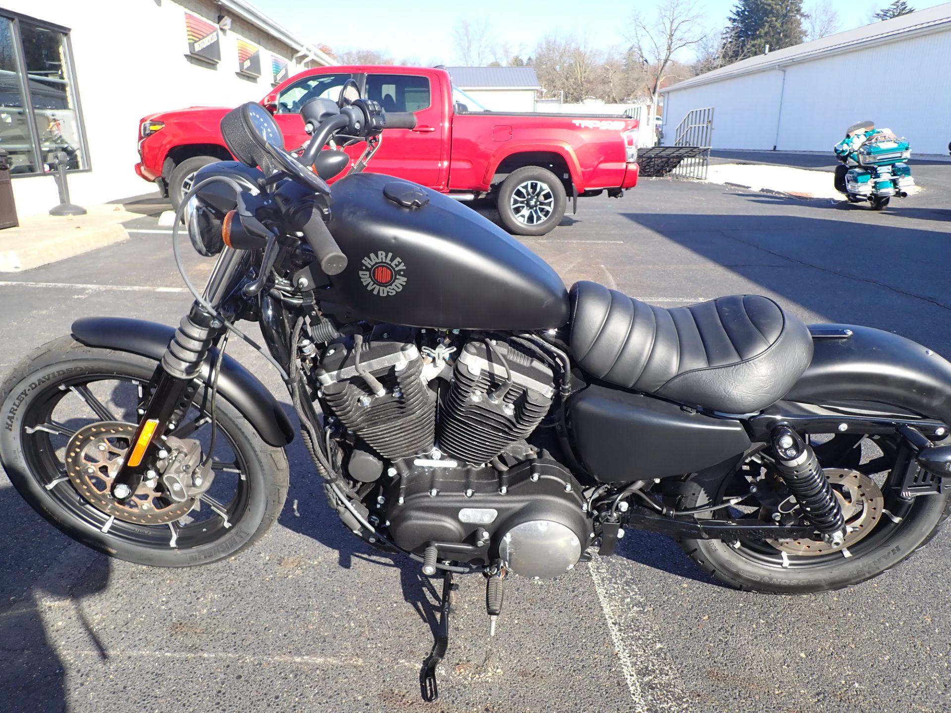 2022 Harley-Davidson Iron 883™ in Massillon, Ohio - Photo 3