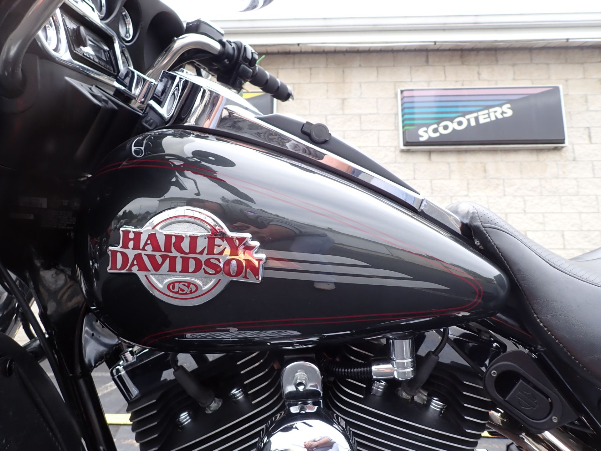 2006 Harley-Davidson Ultra Classic® Electra Glide® in Massillon, Ohio - Photo 9