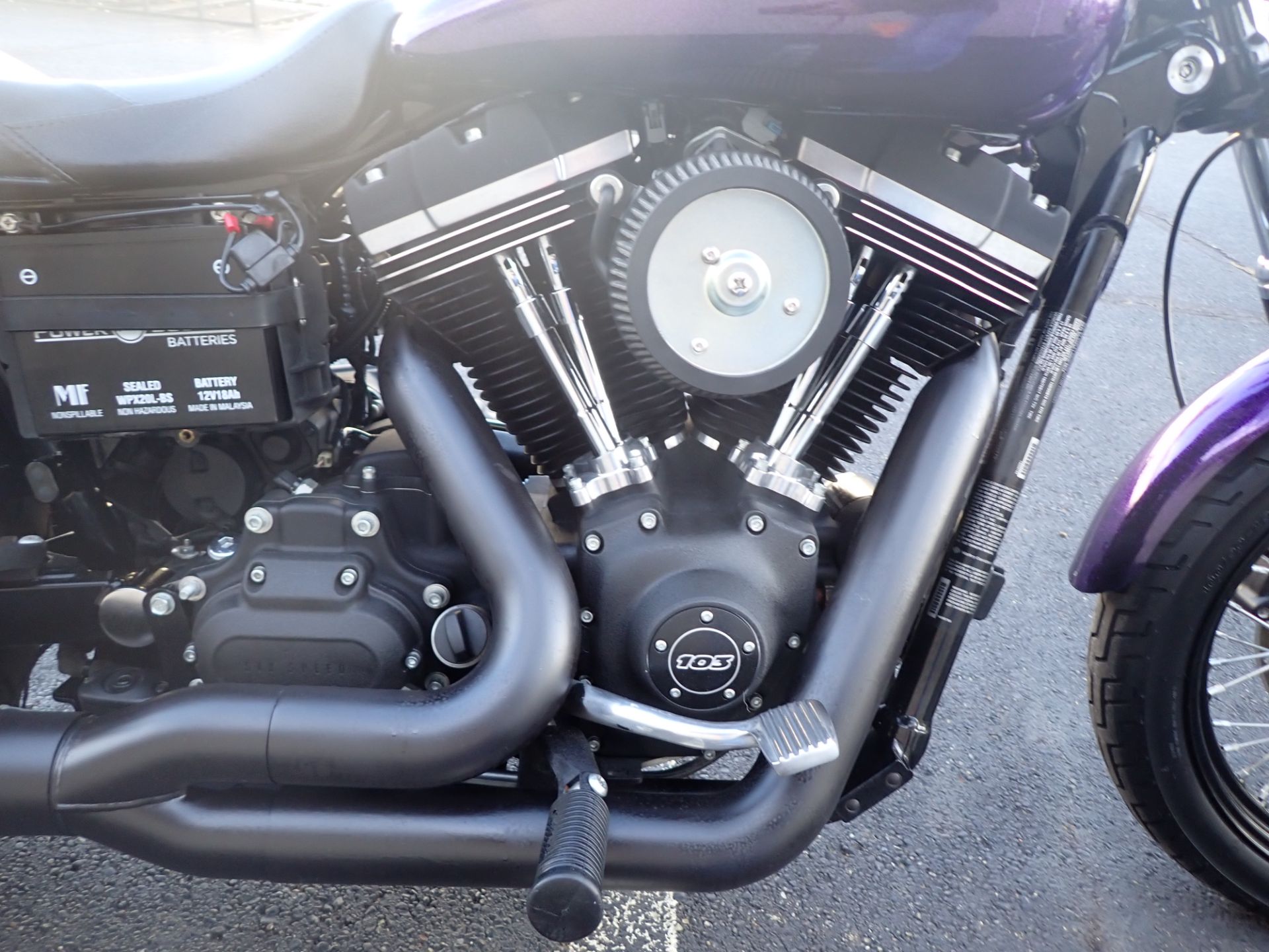 2014 Harley-Davidson Dyna® Street Bob® in Massillon, Ohio - Photo 4