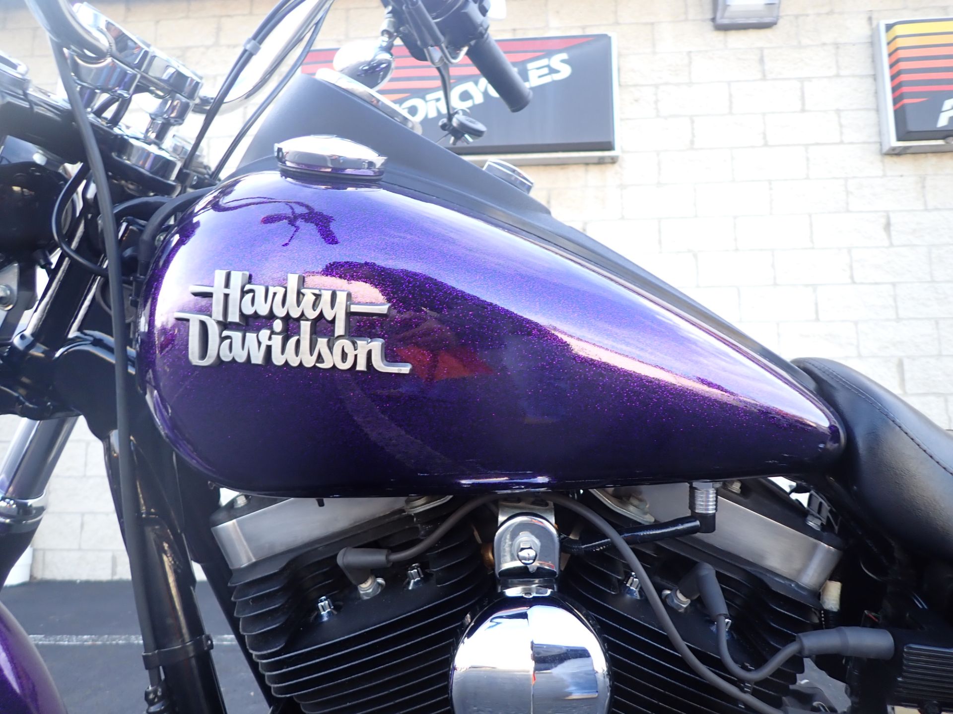 2014 Harley-Davidson Dyna® Street Bob® in Massillon, Ohio - Photo 10
