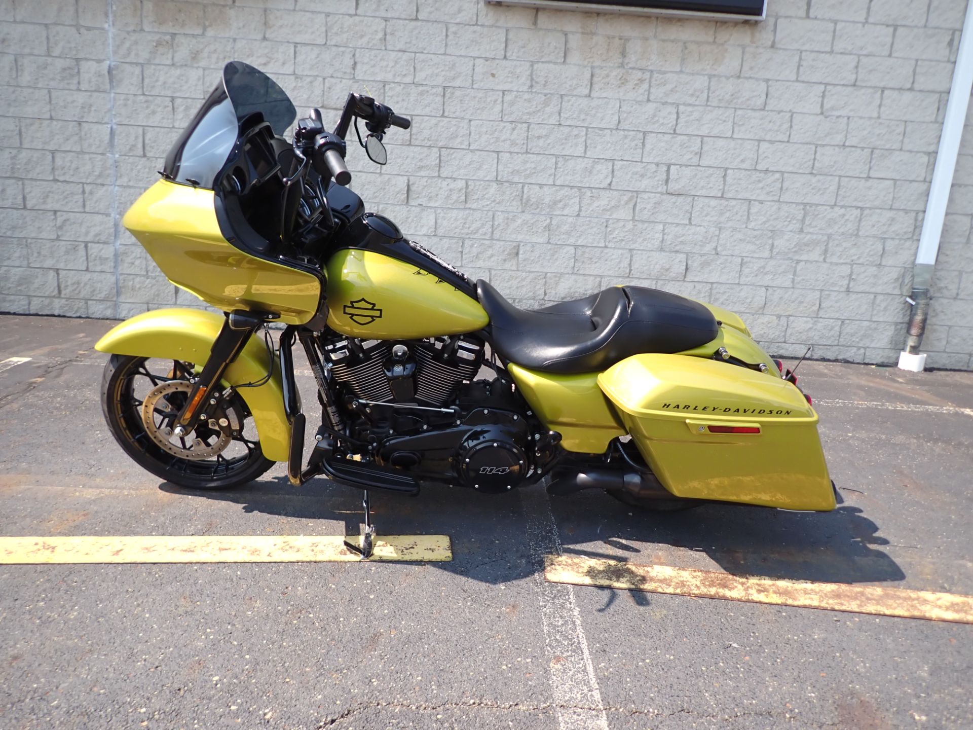 2020 Harley-Davidson Road Glide® Special in Massillon, Ohio - Photo 13