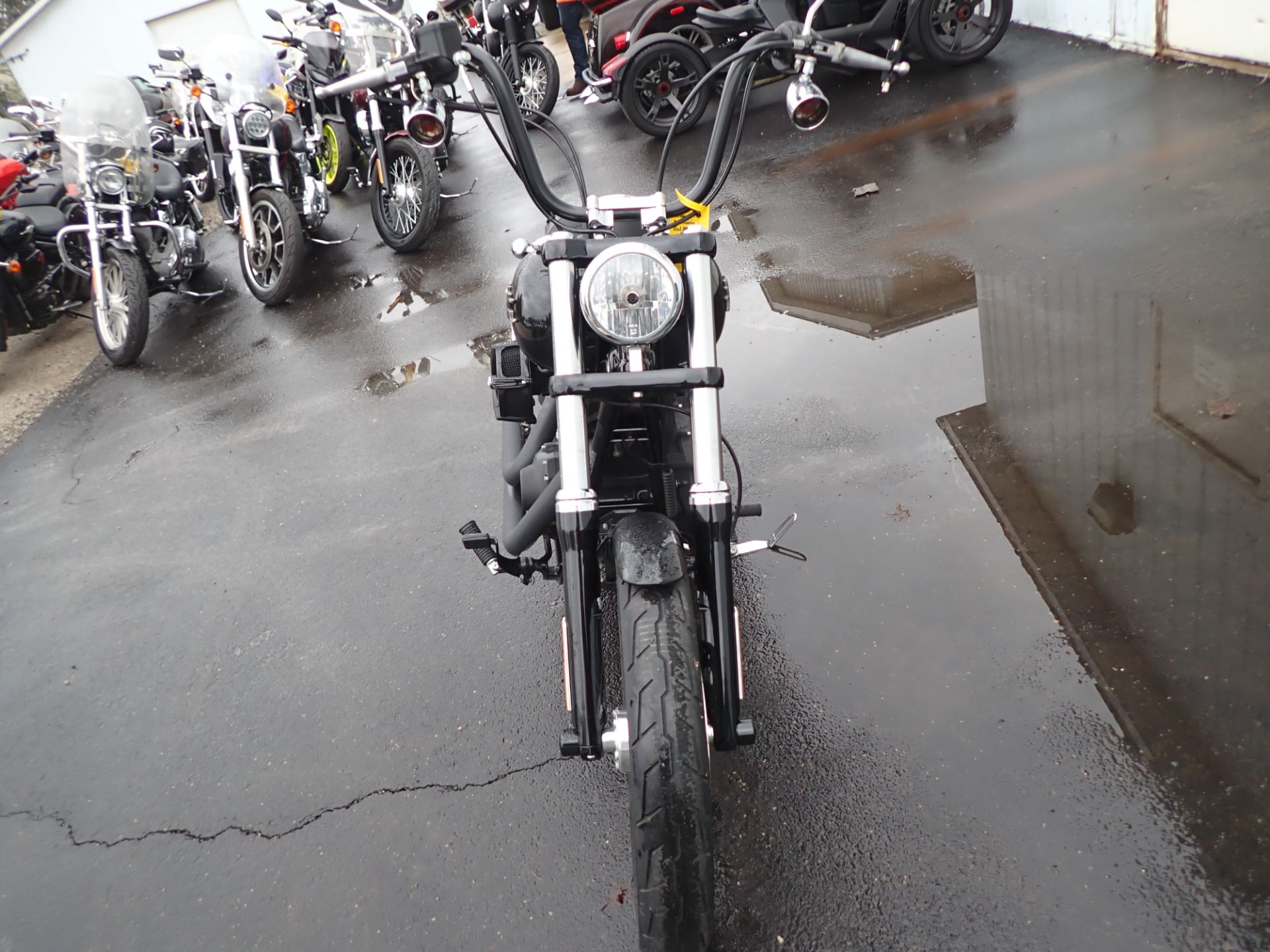 2013 Harley-Davidson Dyna® Street Bob® in Massillon, Ohio - Photo 2