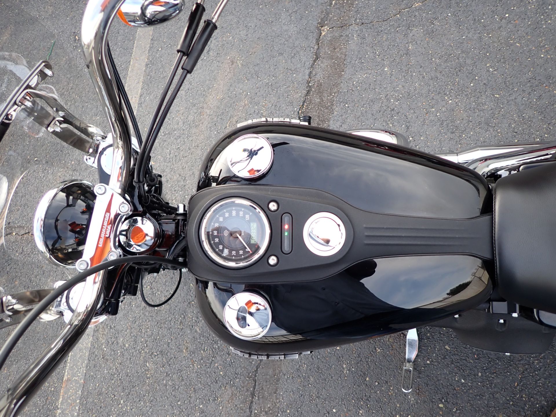 2013 Harley-Davidson Dyna® Street Bob® in Massillon, Ohio - Photo 11