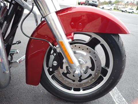 2009 Harley-Davidson Street Glide® in Massillon, Ohio - Photo 2
