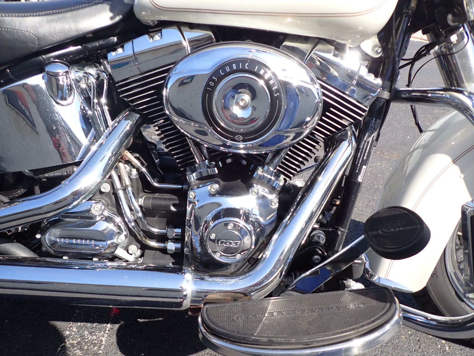 2014 Harley-Davidson Heritage Softail® Classic in Massillon, Ohio - Photo 4