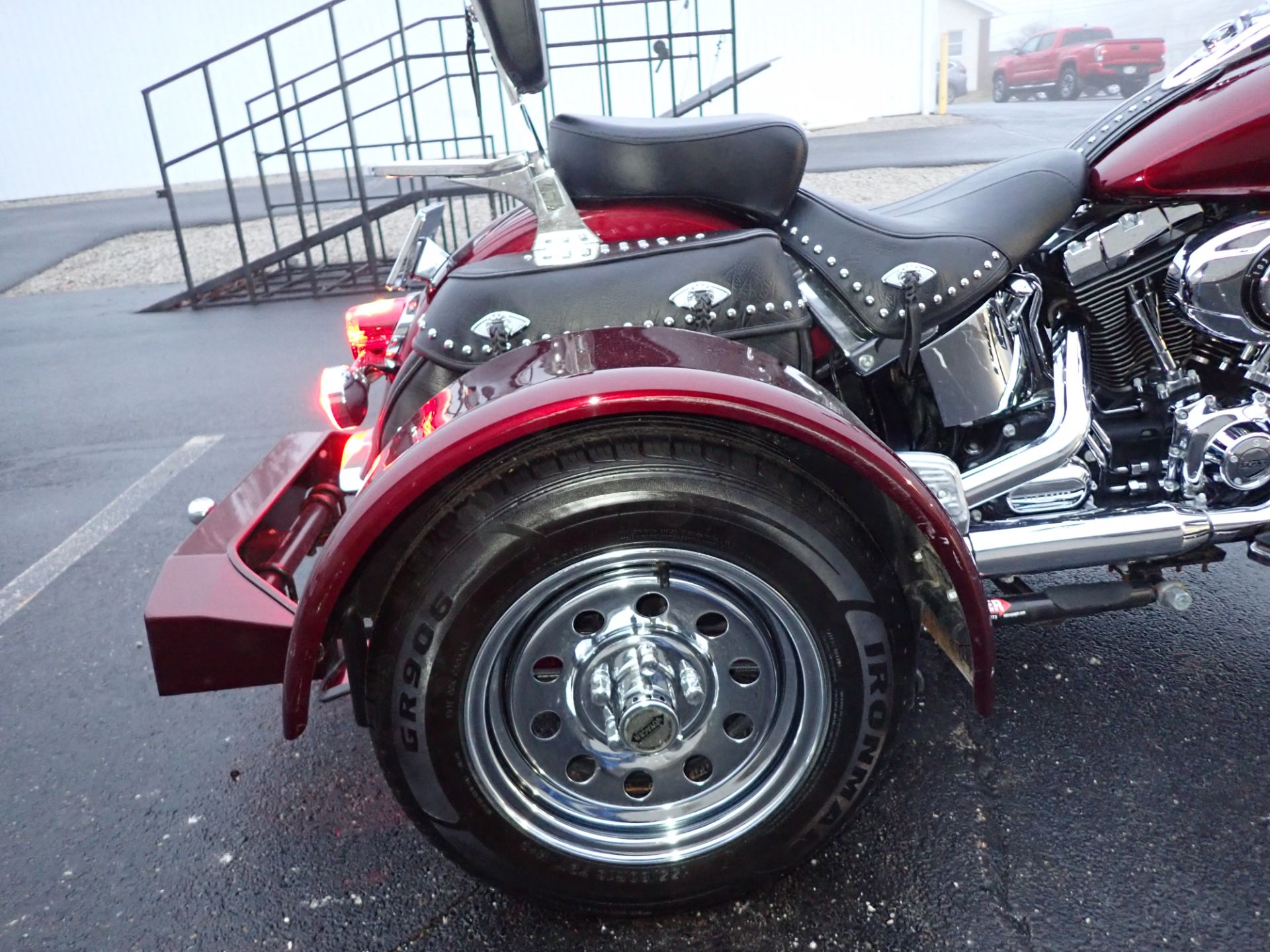 2014 Harley-Davidson Heritage Softail® Classic in Massillon, Ohio - Photo 5