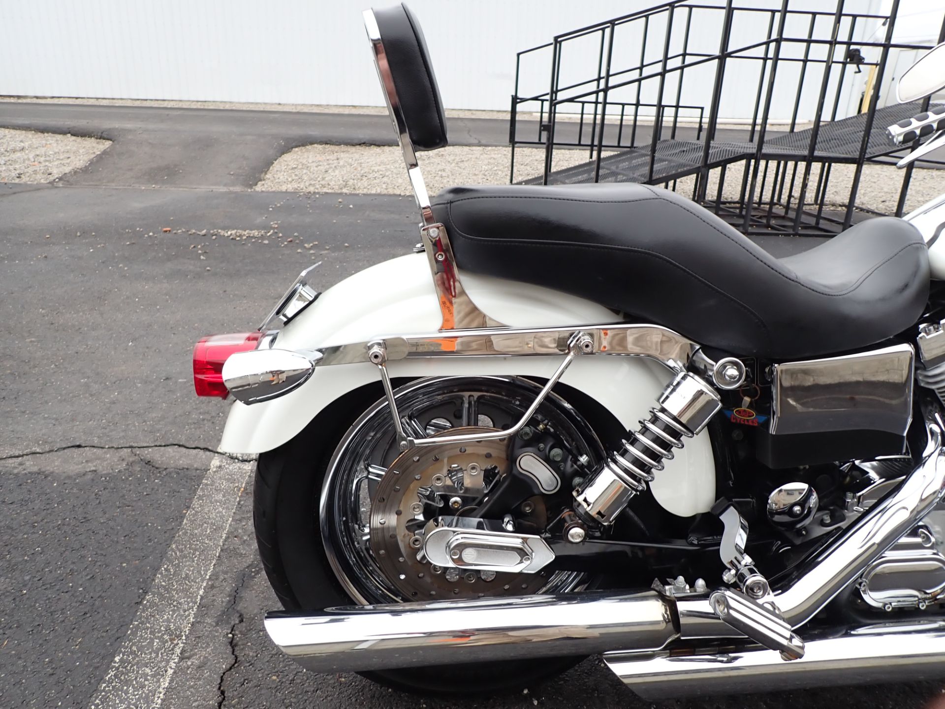 2005 Harley-Davidson FXDC/FXDCI Dyna  Super Glide® Custom in Massillon, Ohio - Photo 5