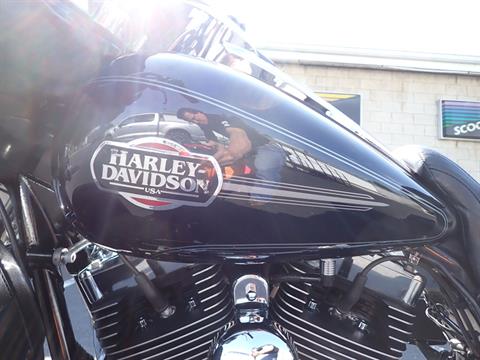 2010 Harley-Davidson Ultra Classic® Electra Glide® in Massillon, Ohio - Photo 9