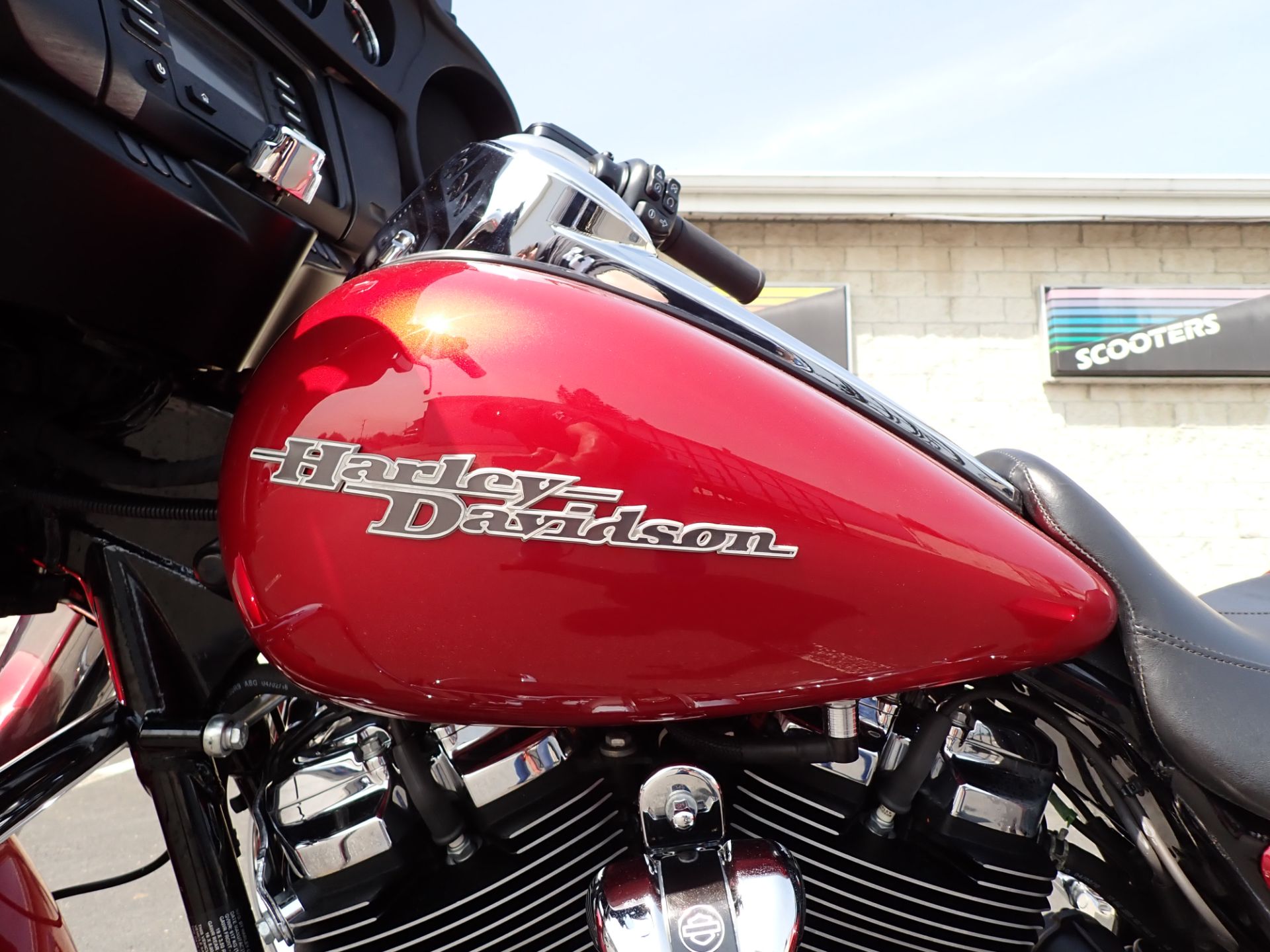 2019 Harley-Davidson Street Glide® in Massillon, Ohio - Photo 9