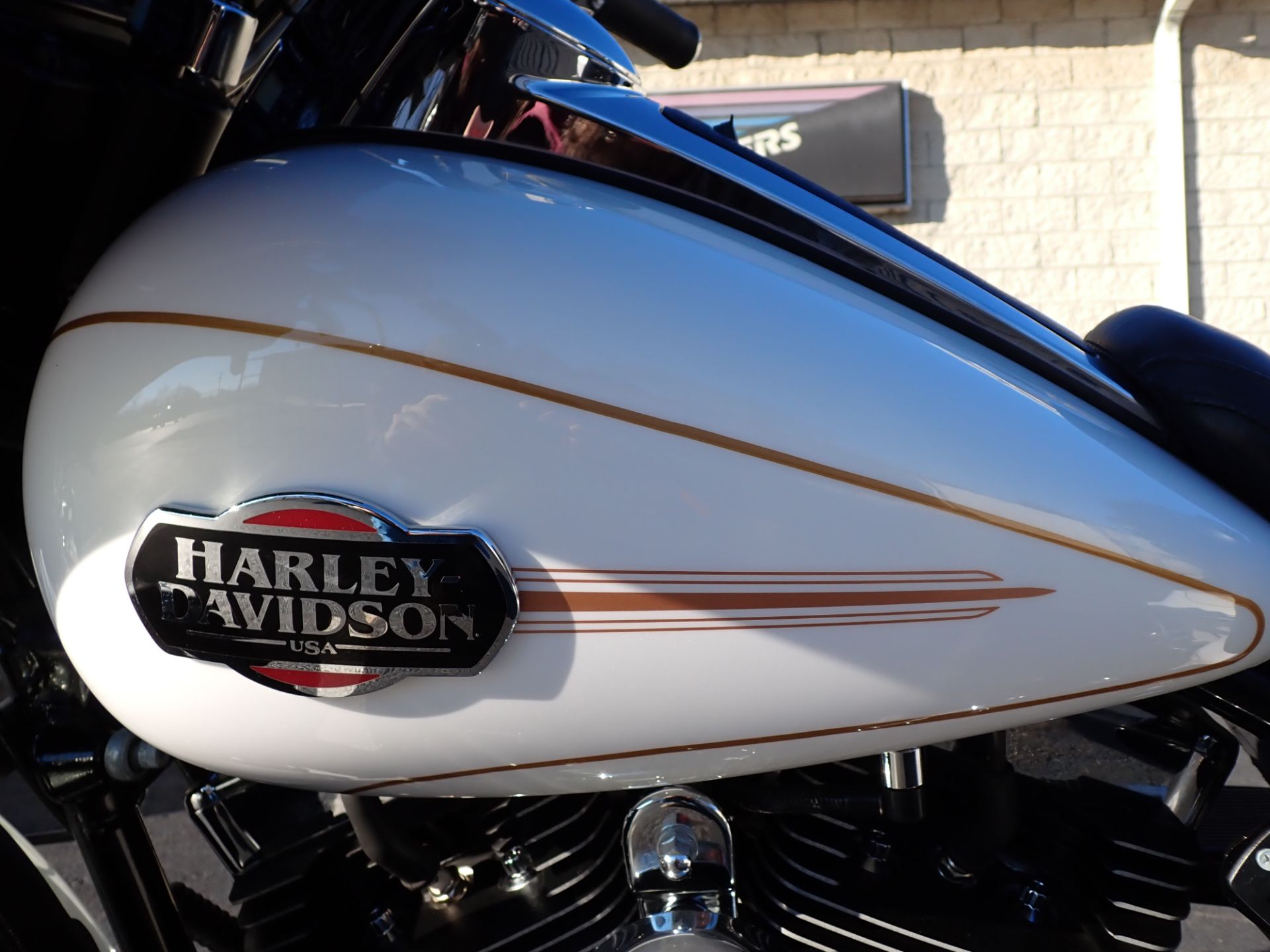 2008 Harley-Davidson Ultra Classic® Electra Glide® in Massillon, Ohio - Photo 6