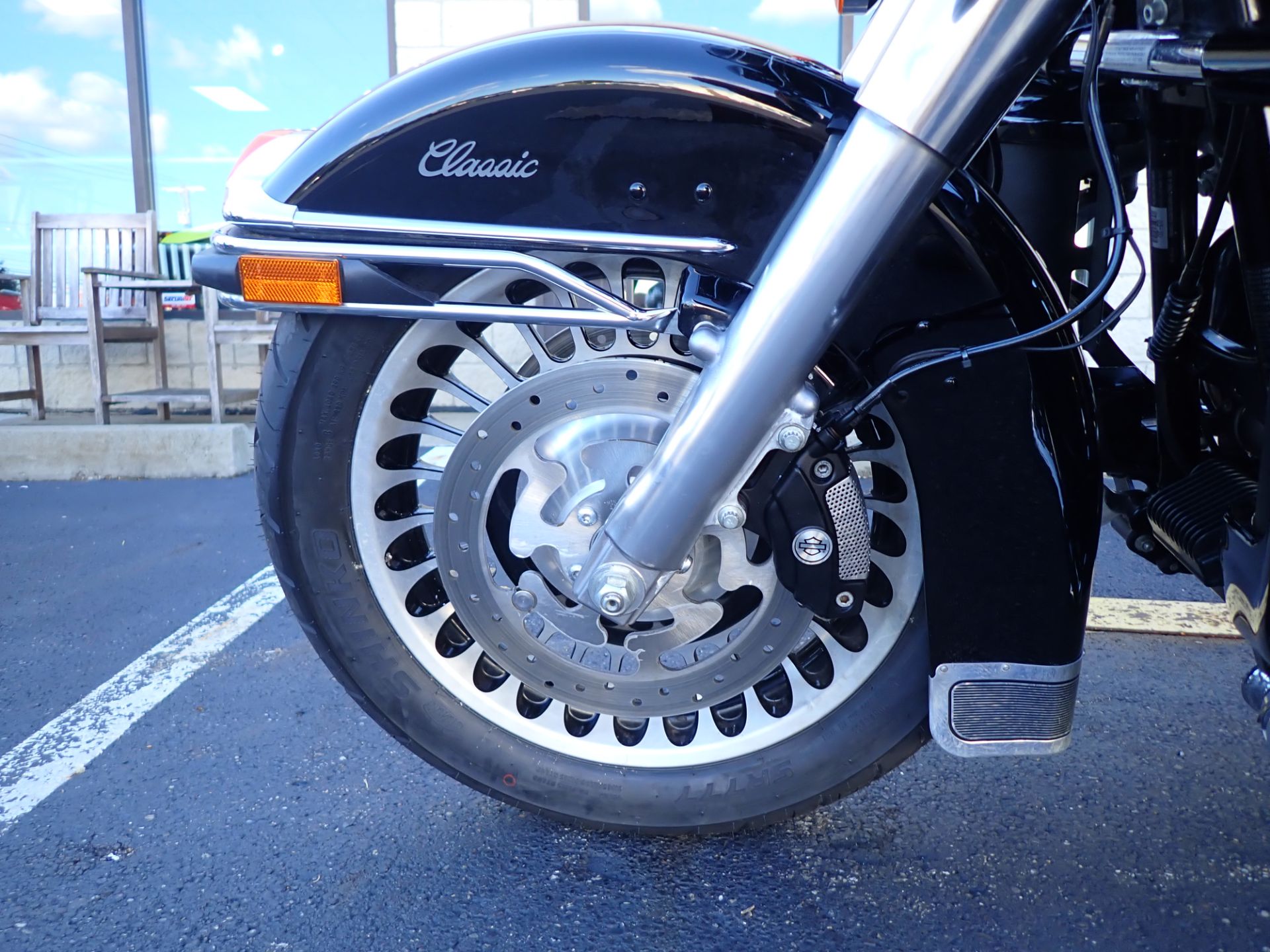 2010 Harley-Davidson Electra Glide® Classic in Massillon, Ohio - Photo 14