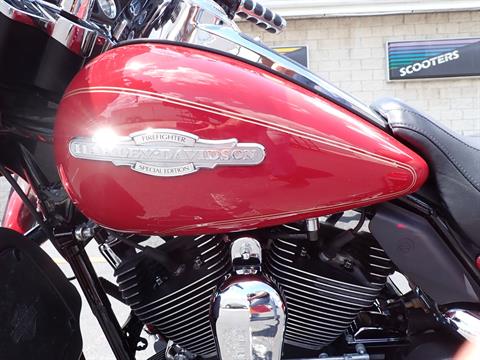 2008 Harley-Davidson Ultra Classic® Electra Glide® Firefighter Special Edition in Massillon, Ohio - Photo 9