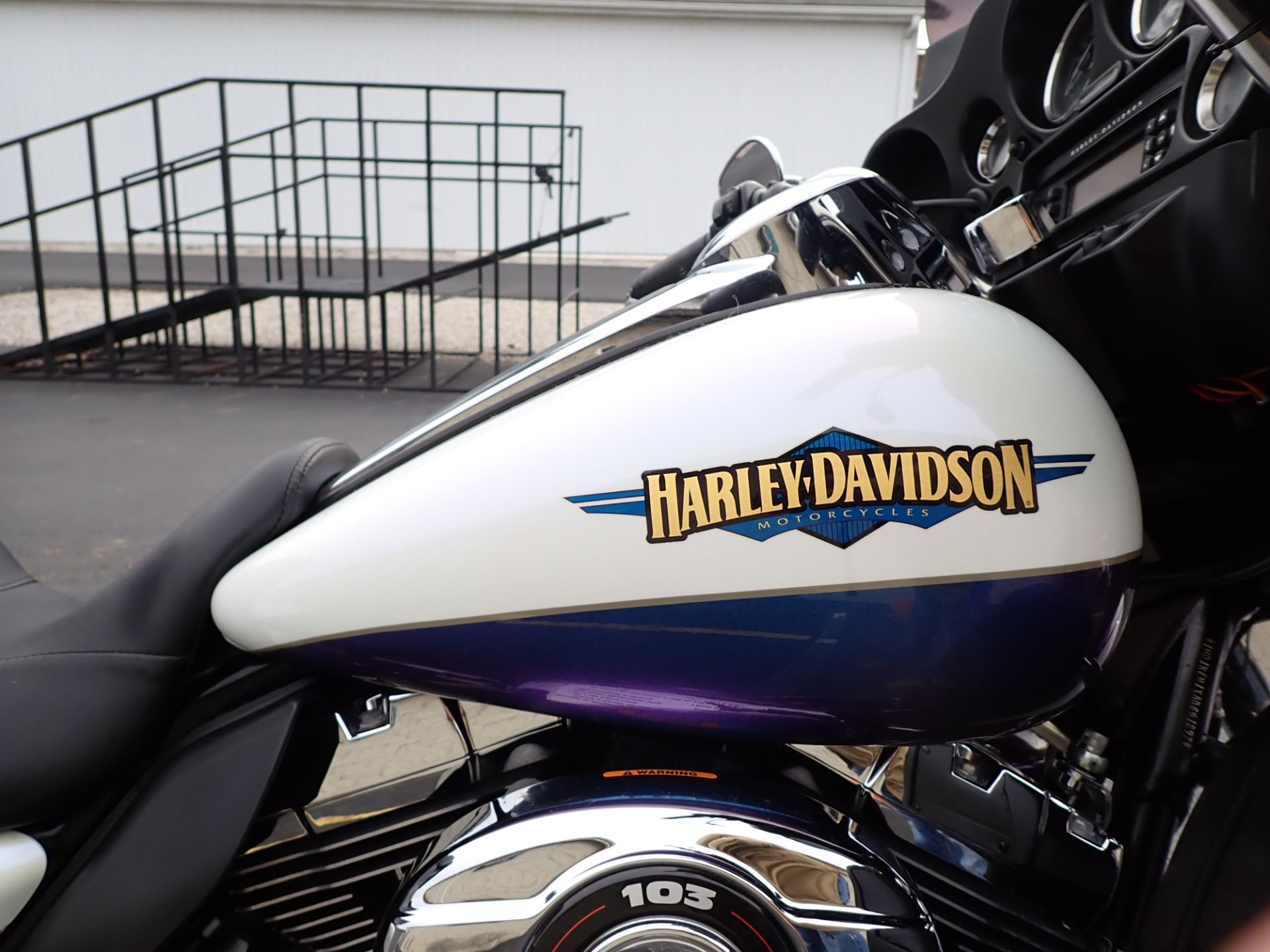 2010 Harley-Davidson Electra Glide® Ultra Limited in Massillon, Ohio - Photo 3