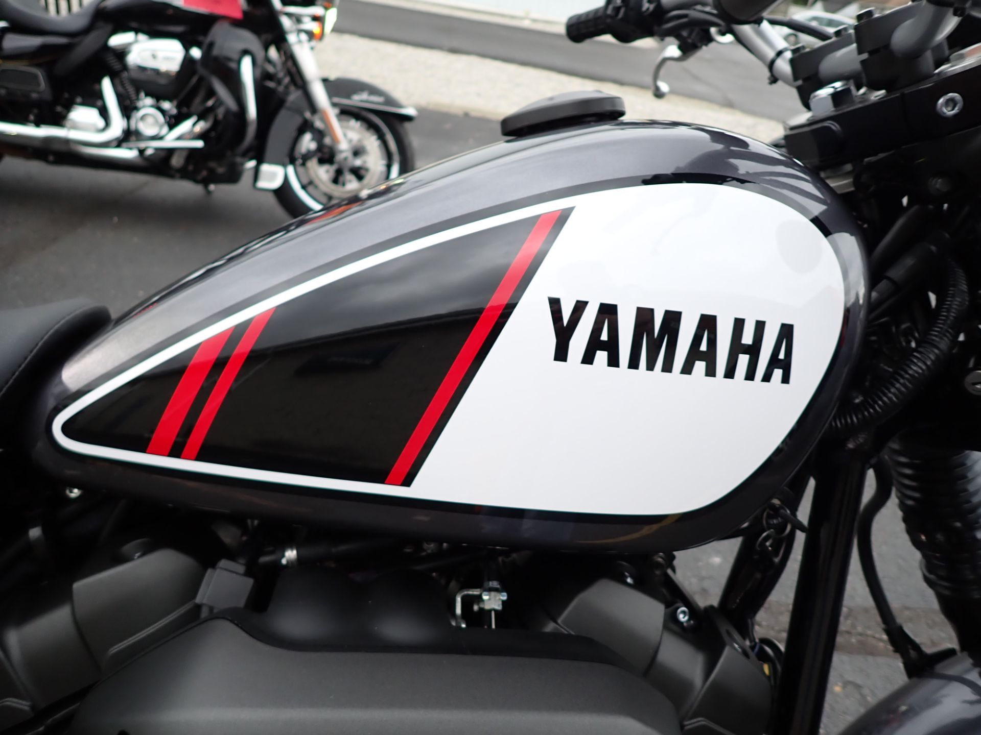 2017 Yamaha SCR950 in Massillon, Ohio - Photo 3