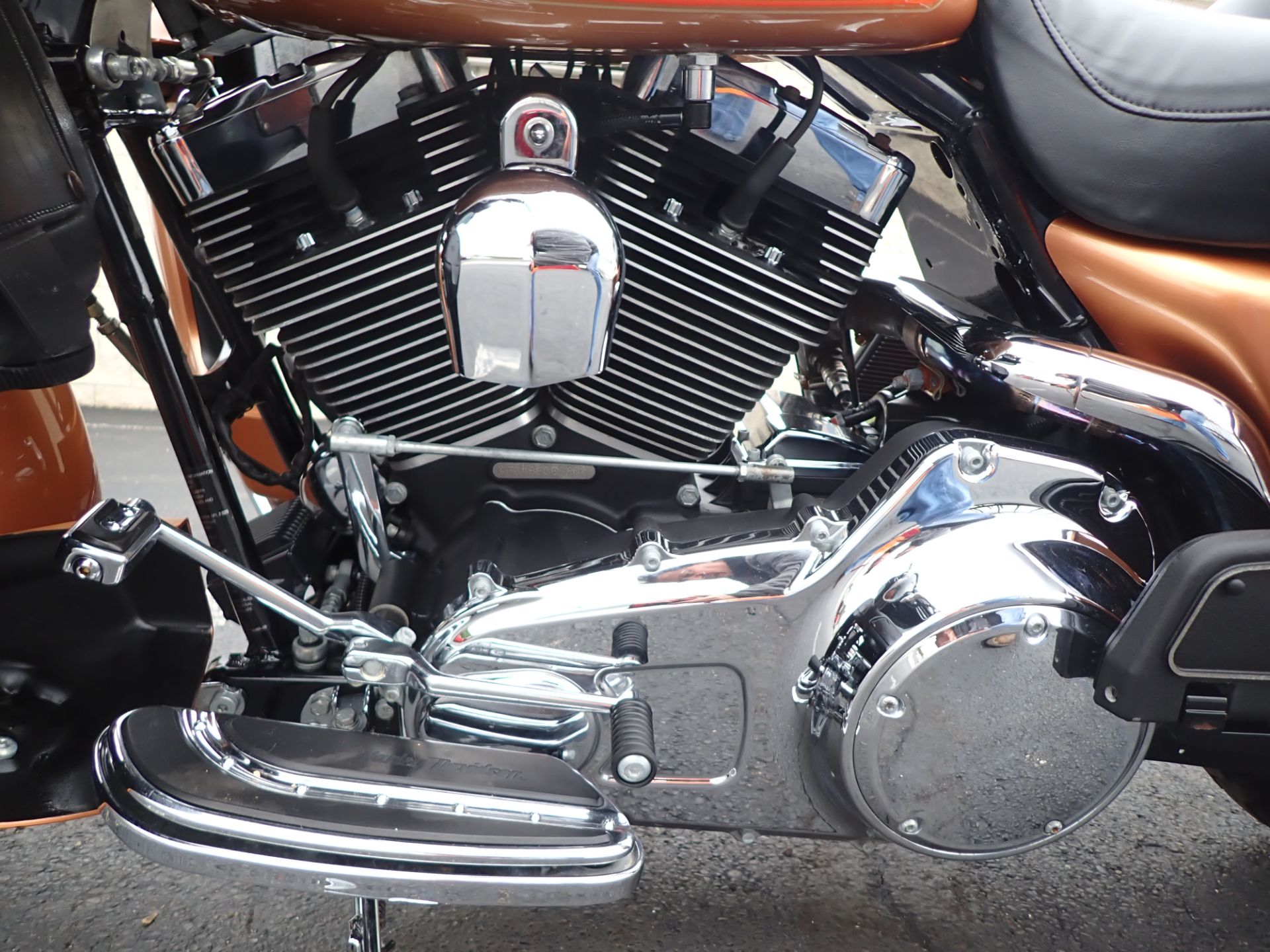 2008 Harley-Davidson Ultra Classic® Electra Glide® in Massillon, Ohio - Photo 8