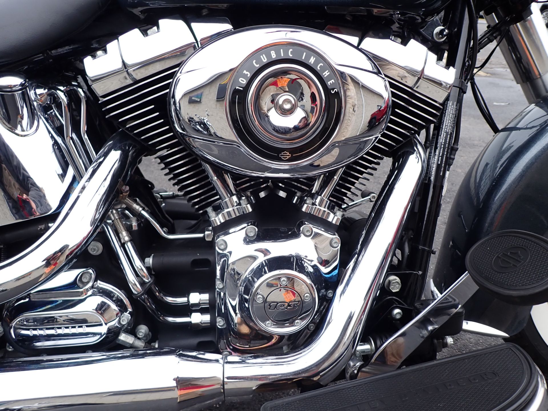 2015 Harley-Davidson Heritage Softail® Classic in Massillon, Ohio - Photo 4