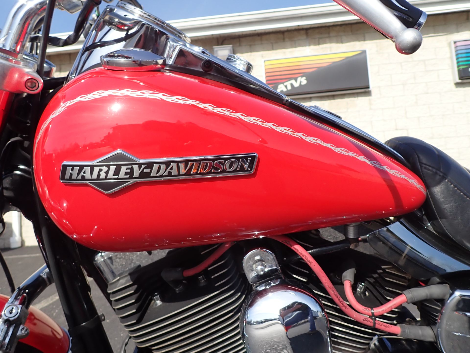 2011 Harley-Davidson Dyna® Super Glide® Custom in Massillon, Ohio - Photo 10