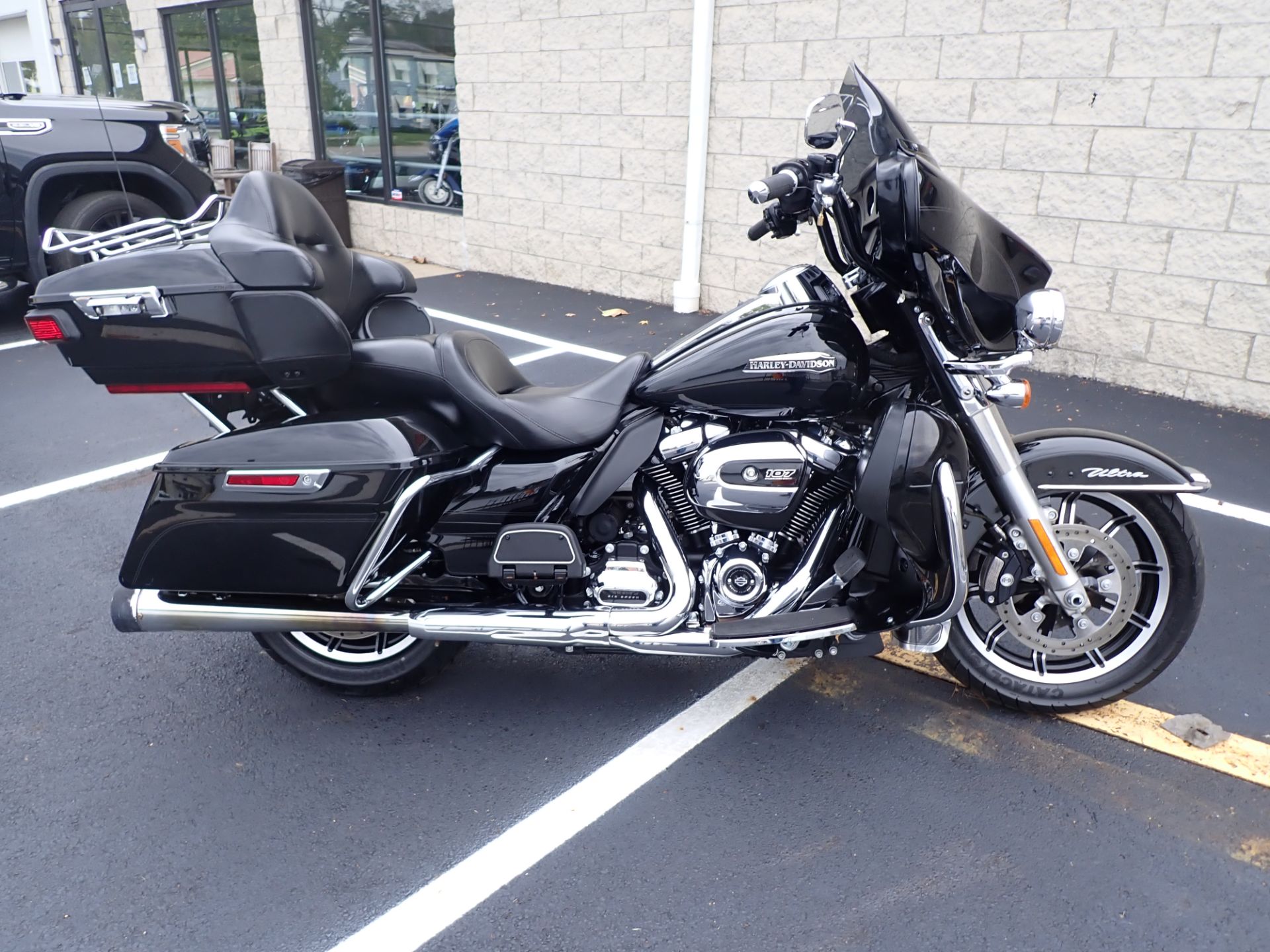 2018 Harley-Davidson Electra Glide® Ultra Classic® in Massillon, Ohio - Photo 1