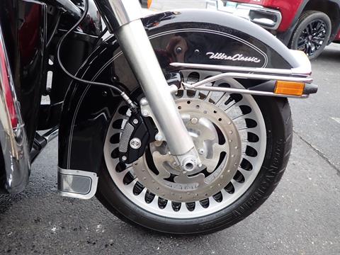 2012 Harley-Davidson Ultra Classic® Electra Glide® in Massillon, Ohio - Photo 2