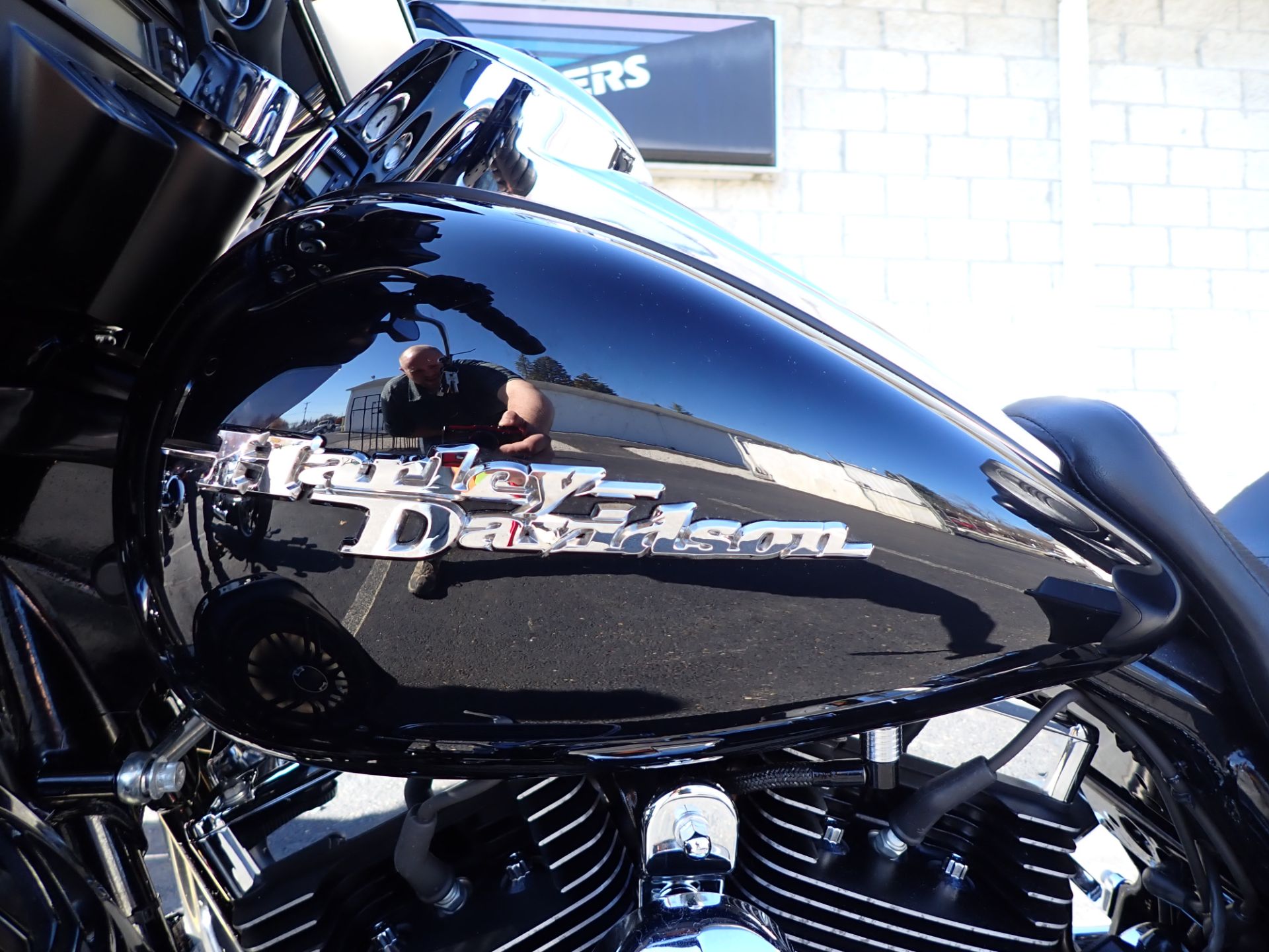 2010 Harley-Davidson Street Glide® in Massillon, Ohio - Photo 16