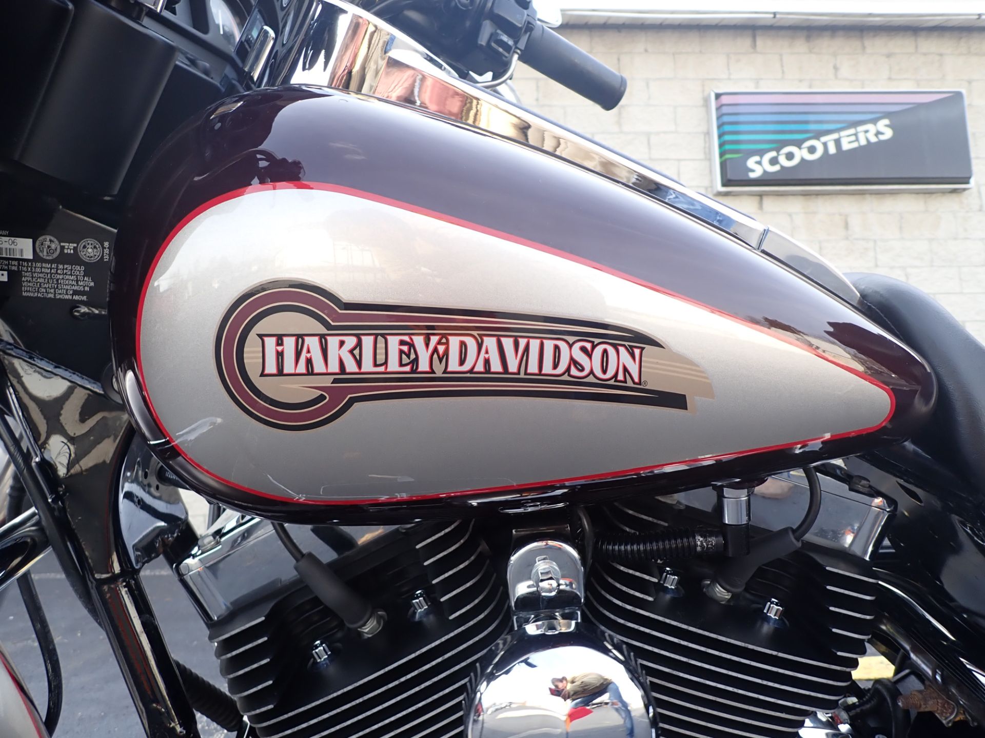2007 Harley-Davidson Electra Glide® Classic in Massillon, Ohio - Photo 8