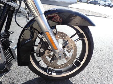2018 Harley-Davidson Street Glide® in Massillon, Ohio - Photo 2