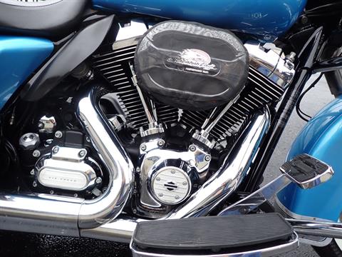 2011 Harley-Davidson Road King® Classic in Massillon, Ohio - Photo 4