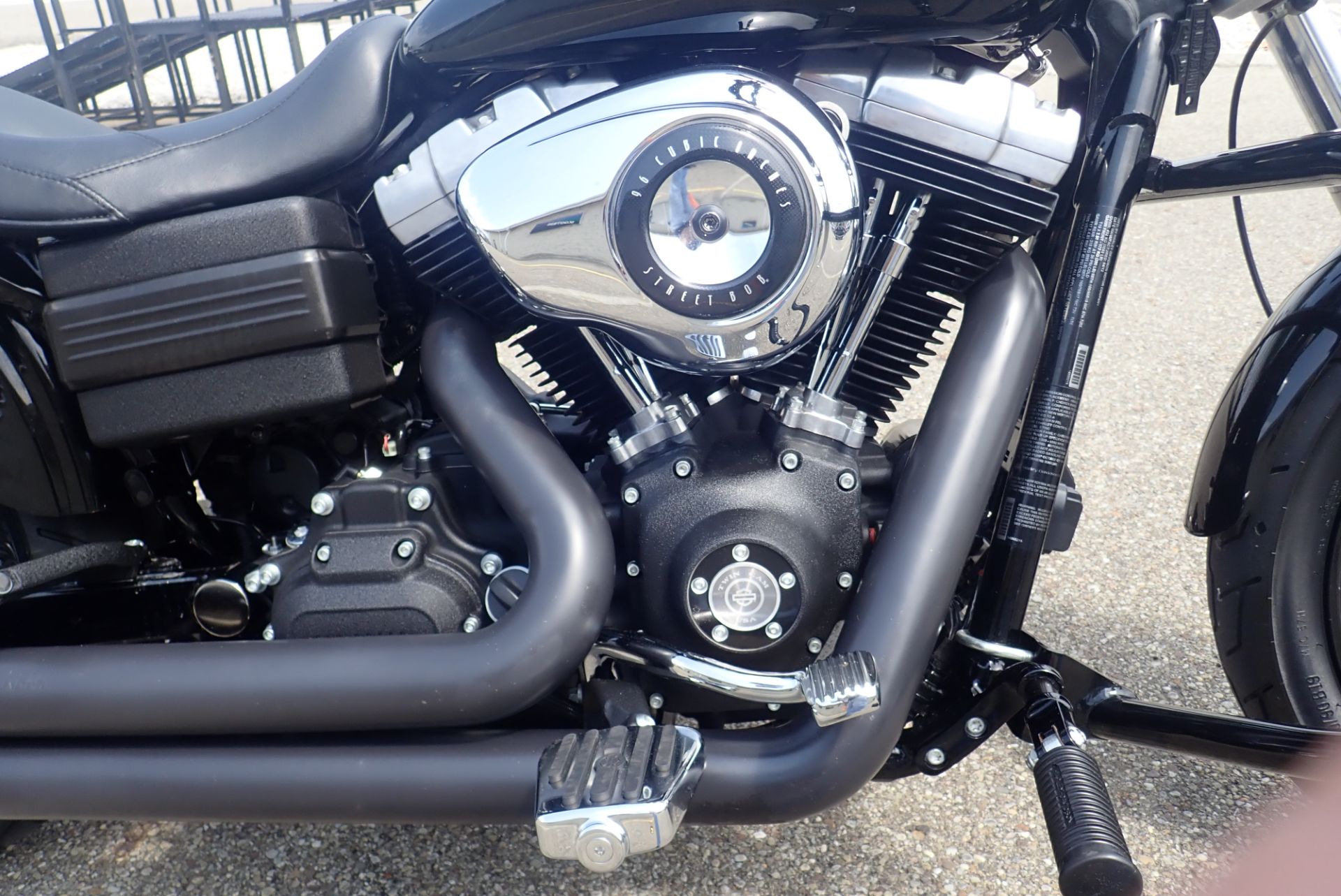 2012 Harley-Davidson Dyna® Street Bob® in Massillon, Ohio - Photo 4