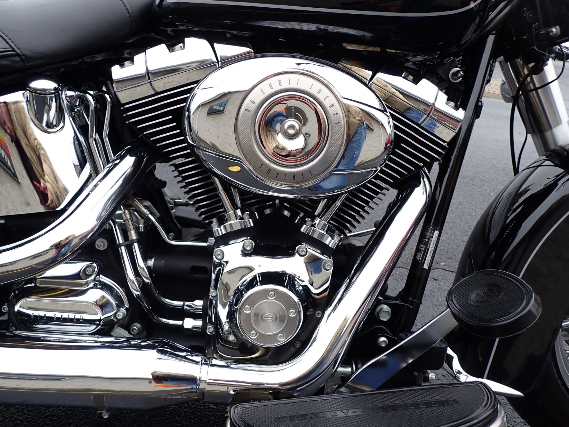 2010 Harley-Davidson Heritage Softail® Classic in Massillon, Ohio - Photo 4