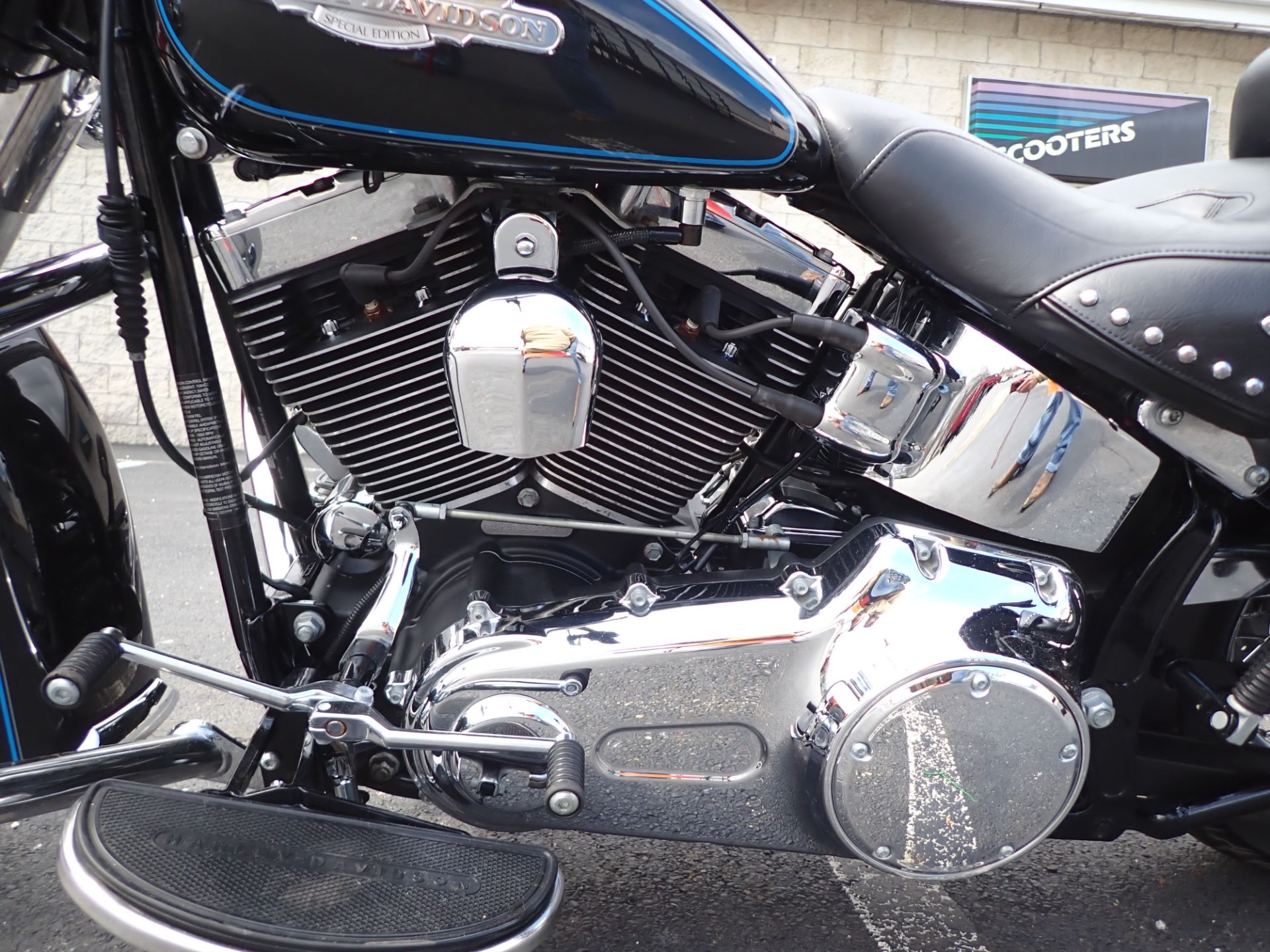 2010 Harley-Davidson Heritage Softail® Classic Peace Officer Special Edition in Massillon, Ohio - Photo 8