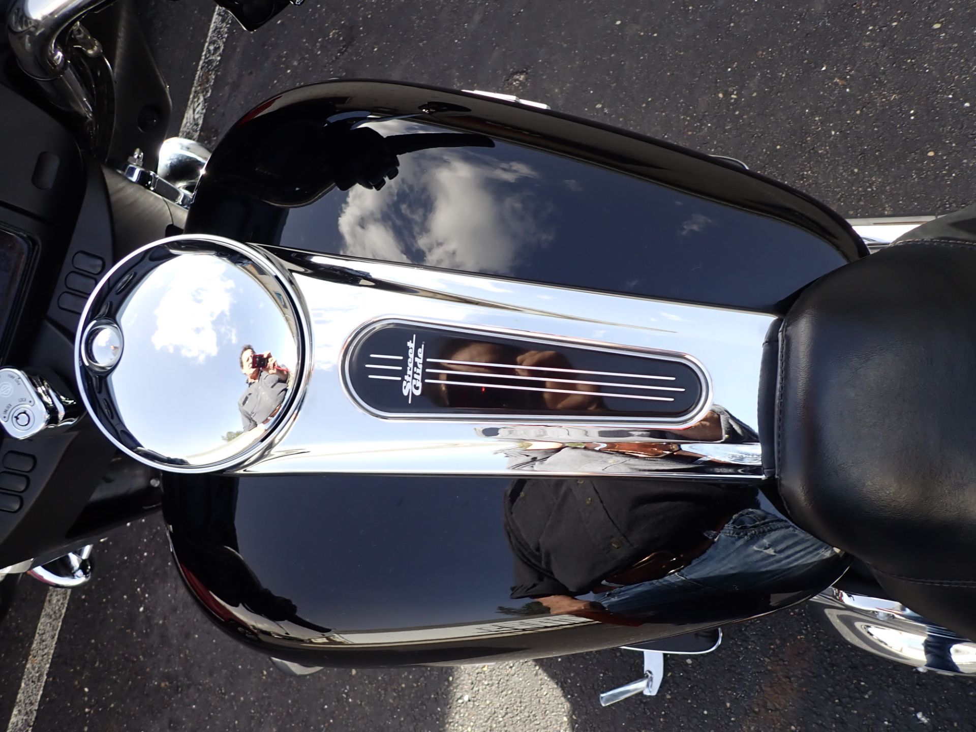 2019 Harley-Davidson Street Glide® in Massillon, Ohio - Photo 17