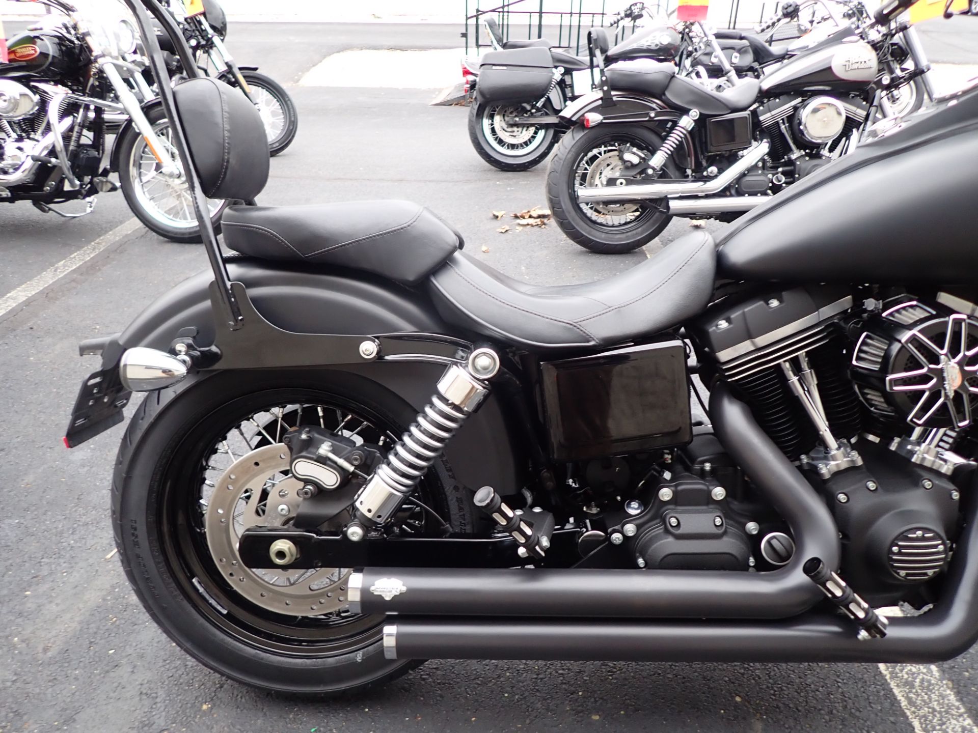 2015 Harley-Davidson Street Bob® in Massillon, Ohio - Photo 5