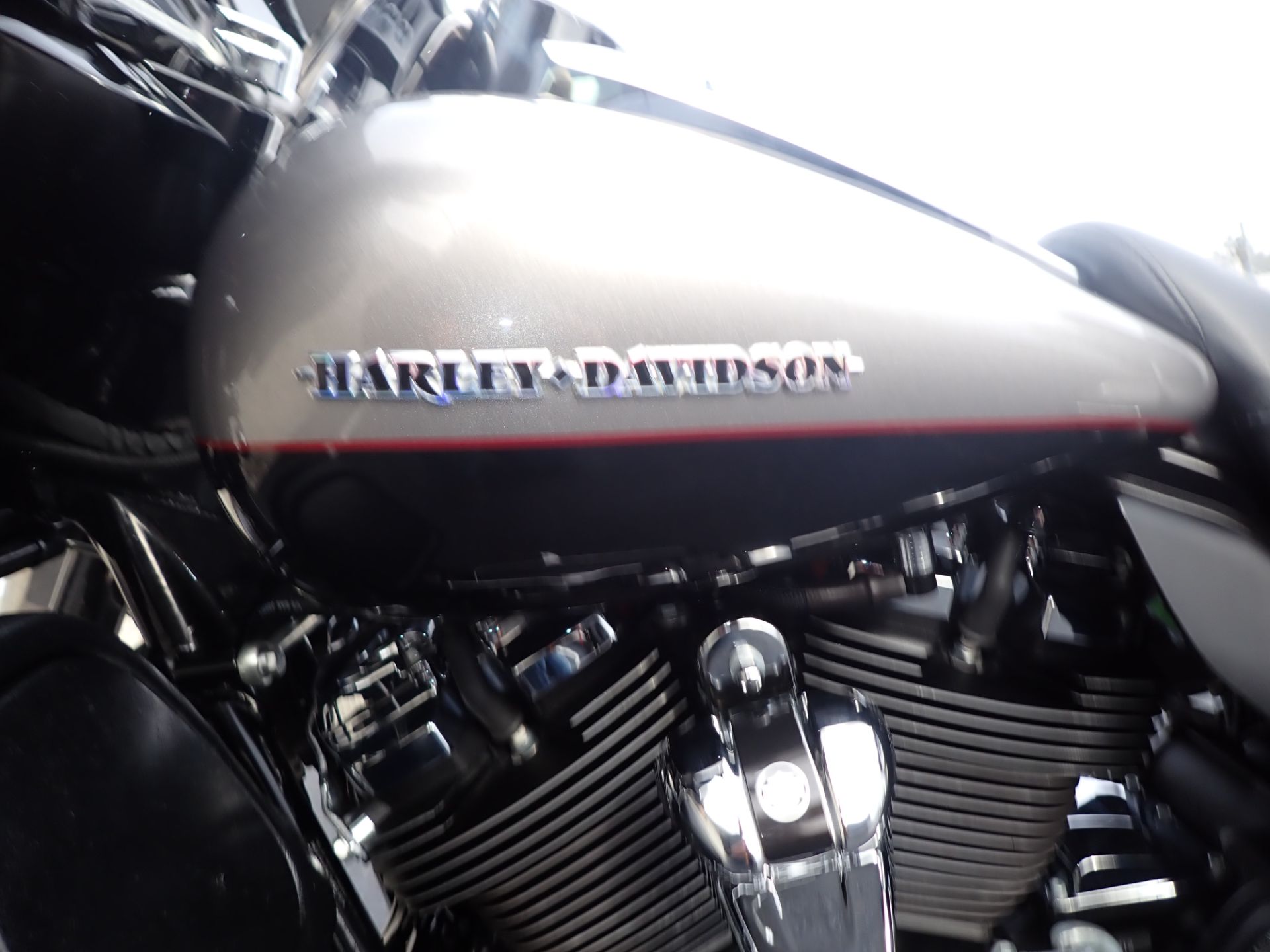 2017 Harley-Davidson Ultra Limited in Massillon, Ohio - Photo 5