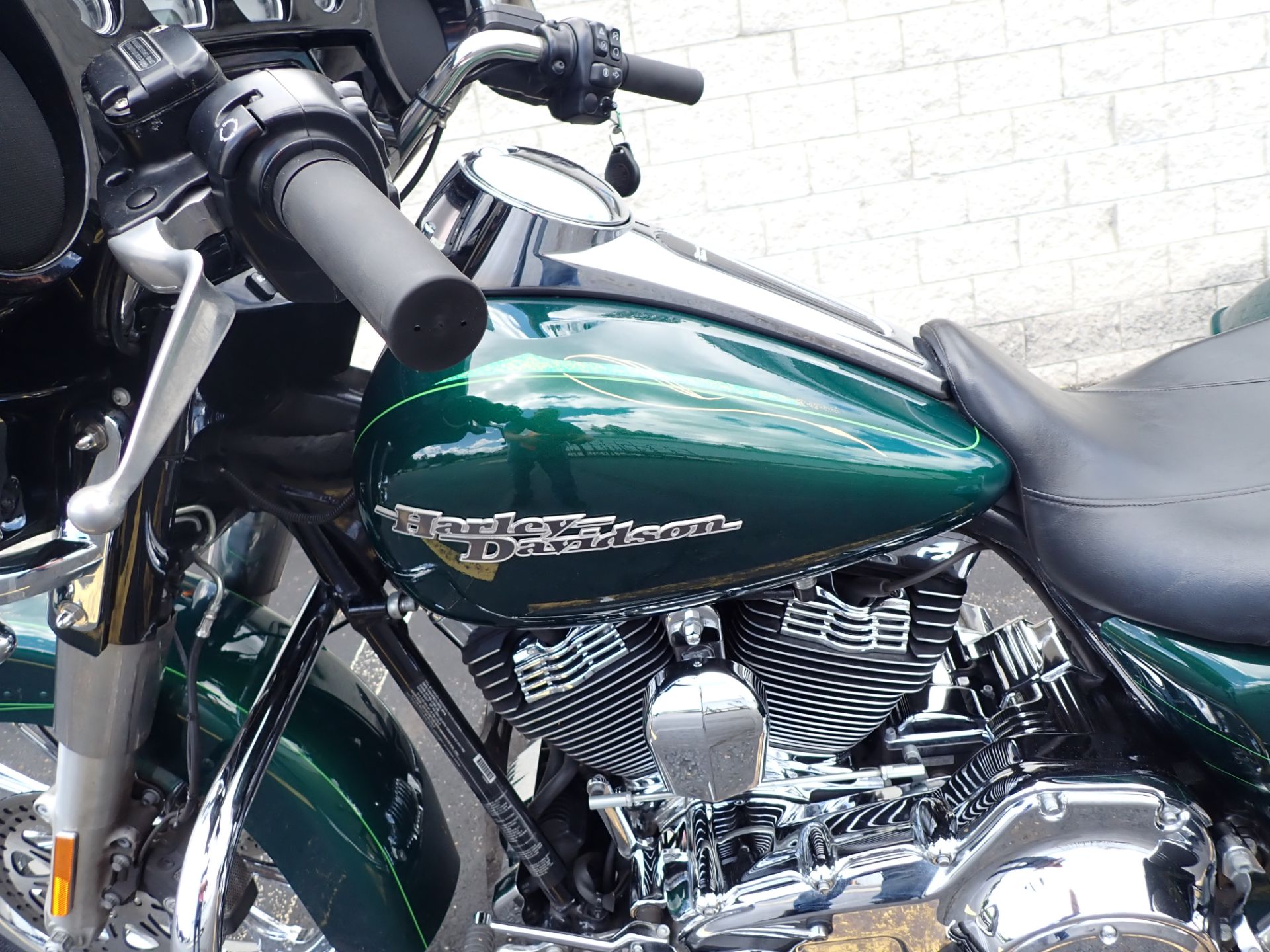 2015 Harley-Davidson Street Glide® Special in Massillon, Ohio - Photo 16