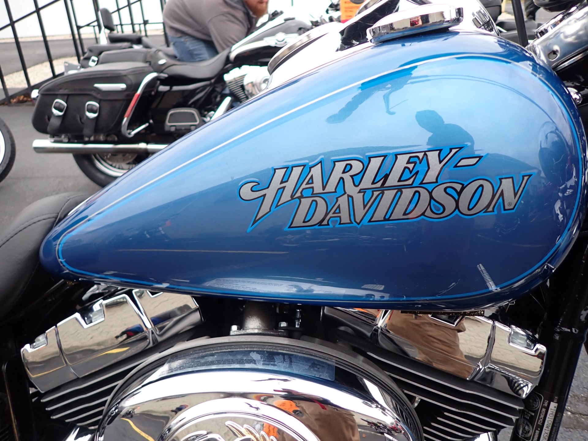 2005 Harley-Davidson FXDL/FXDLI Dyna Low Rider® in Massillon, Ohio - Photo 3