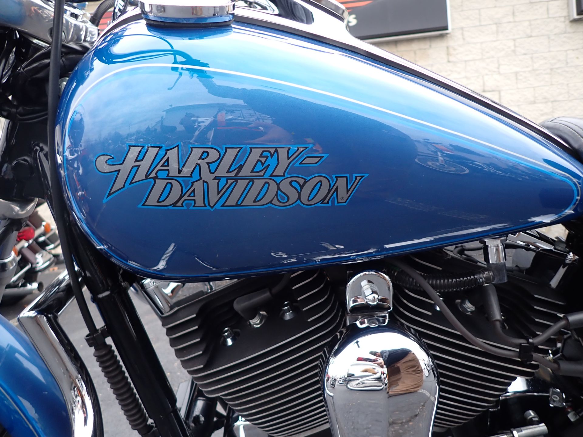 2005 Harley-Davidson FXDL/FXDLI Dyna Low Rider® in Massillon, Ohio - Photo 16