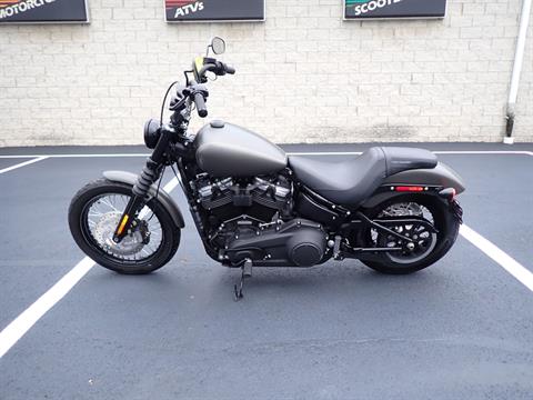 2019 Harley-Davidson Street Bob® in Massillon, Ohio - Photo 12