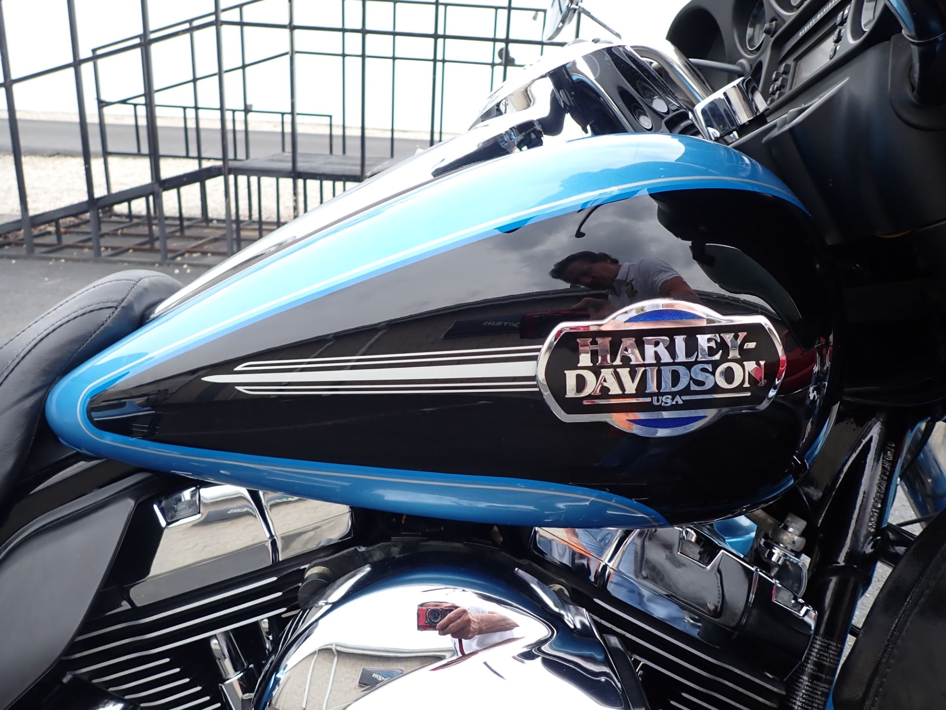 2011 Harley-Davidson Ultra Classic® Electra Glide® in Massillon, Ohio - Photo 3