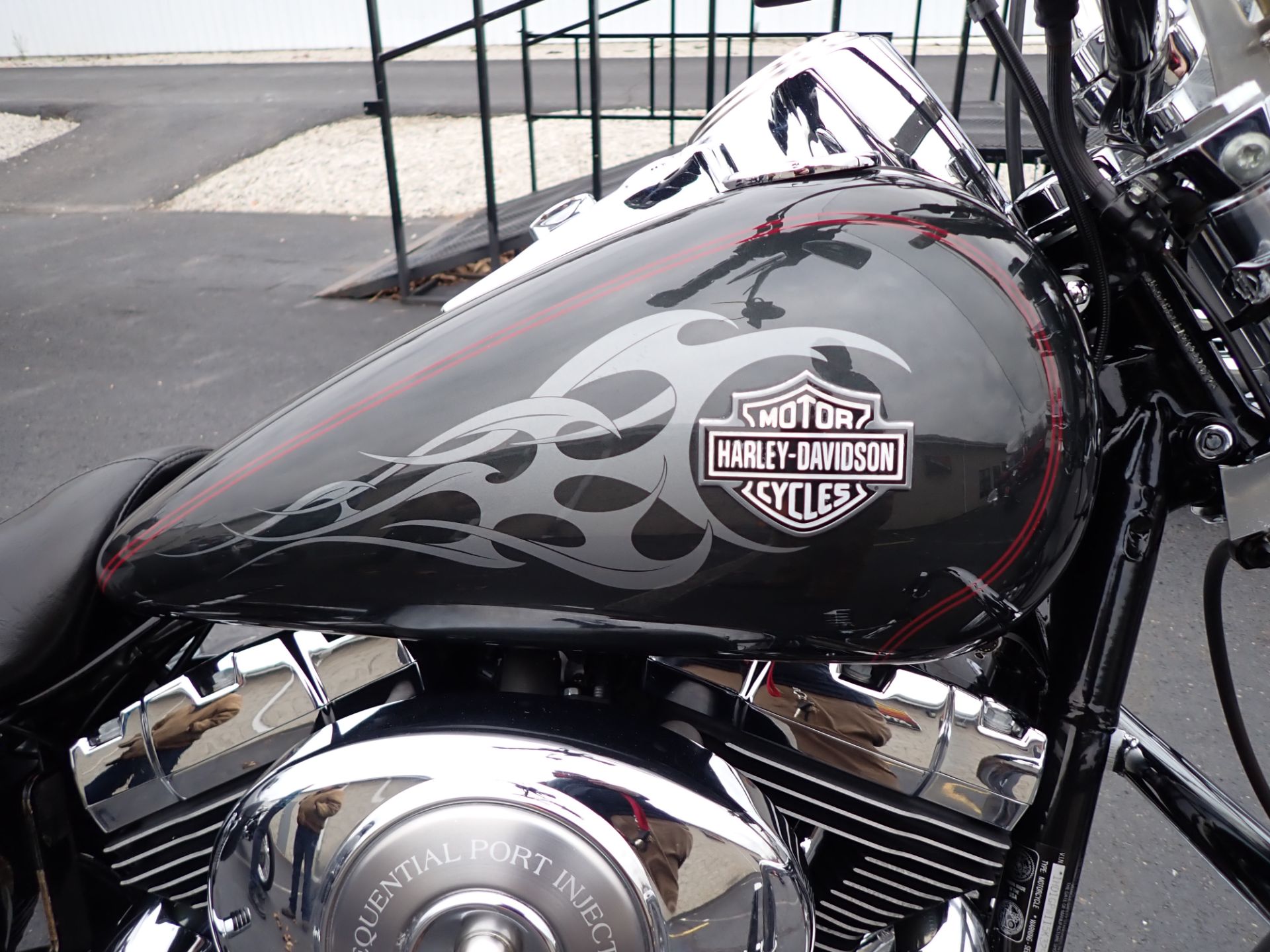 2005 Harley-Davidson FXDWG/FXDWGI Dyna Wide Glide® in Massillon, Ohio - Photo 3
