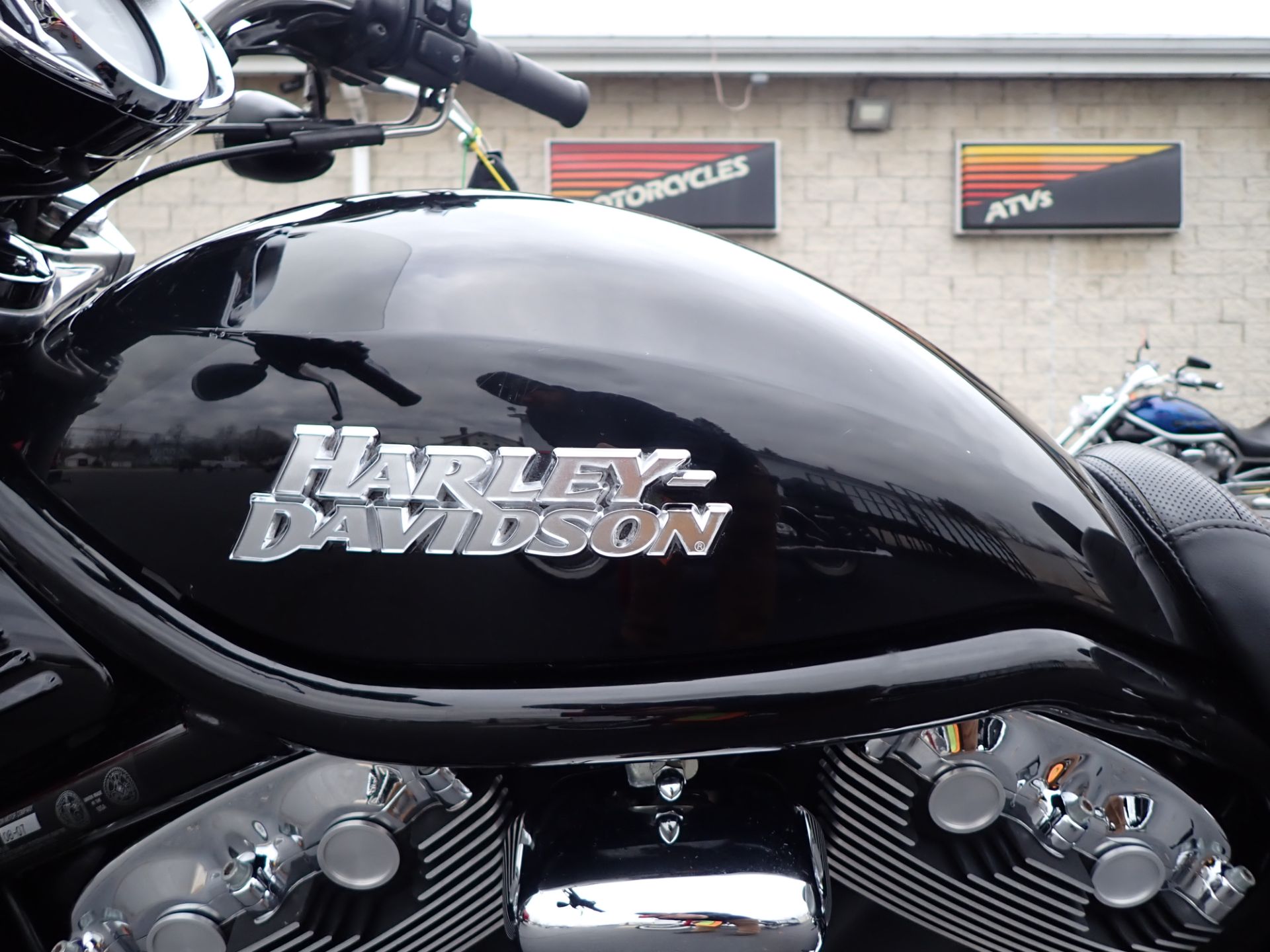 2008 Harley-Davidson V-Rod in Massillon, Ohio - Photo 16