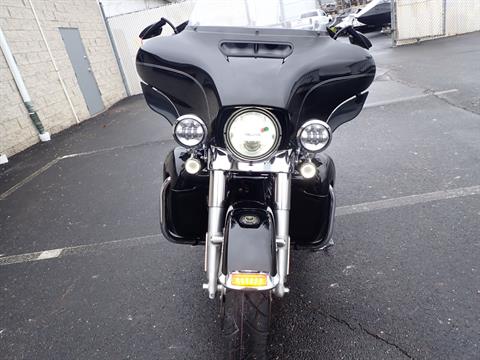 2015 Harley-Davidson Electra Glide® Ultra Classic® Low in Massillon, Ohio - Photo 7