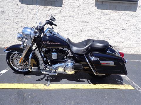 2010 Harley-Davidson Road King® in Massillon, Ohio - Photo 6