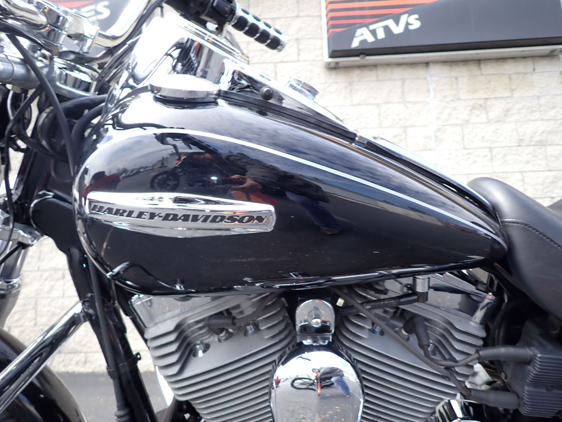 2008 Harley-Davidson Dyna® Super Glide® Custom in Massillon, Ohio - Photo 9