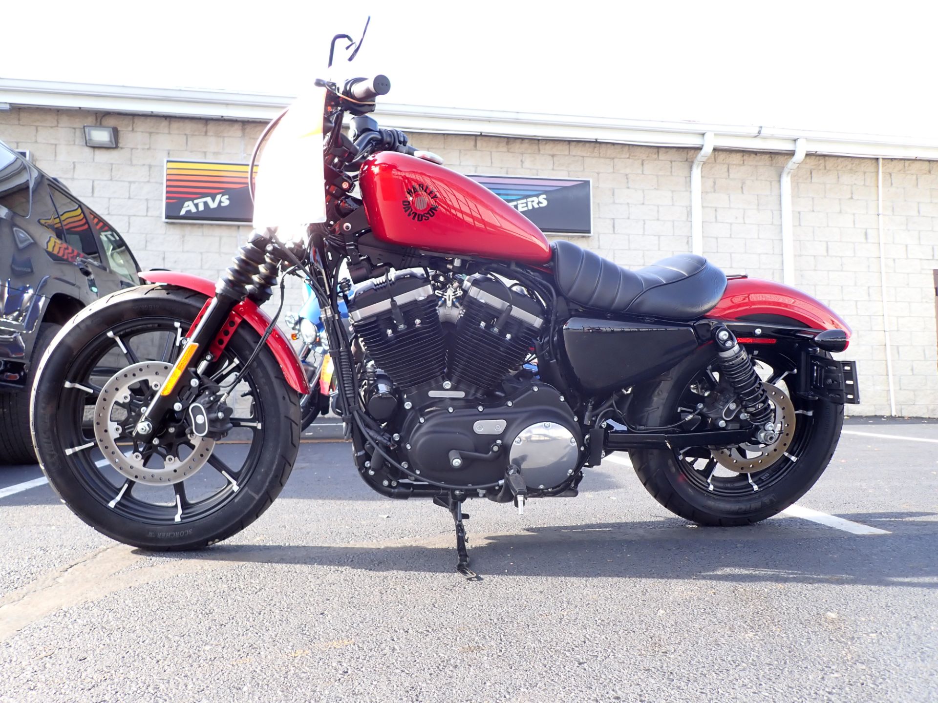 2019 Harley-Davidson Iron 883™ in Massillon, Ohio - Photo 9