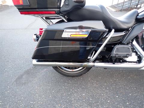 2011 Harley-Davidson Electra Glide® Ultra Limited in Massillon, Ohio - Photo 5