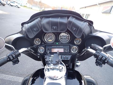 2011 Harley-Davidson Electra Glide® Ultra Limited in Massillon, Ohio - Photo 10