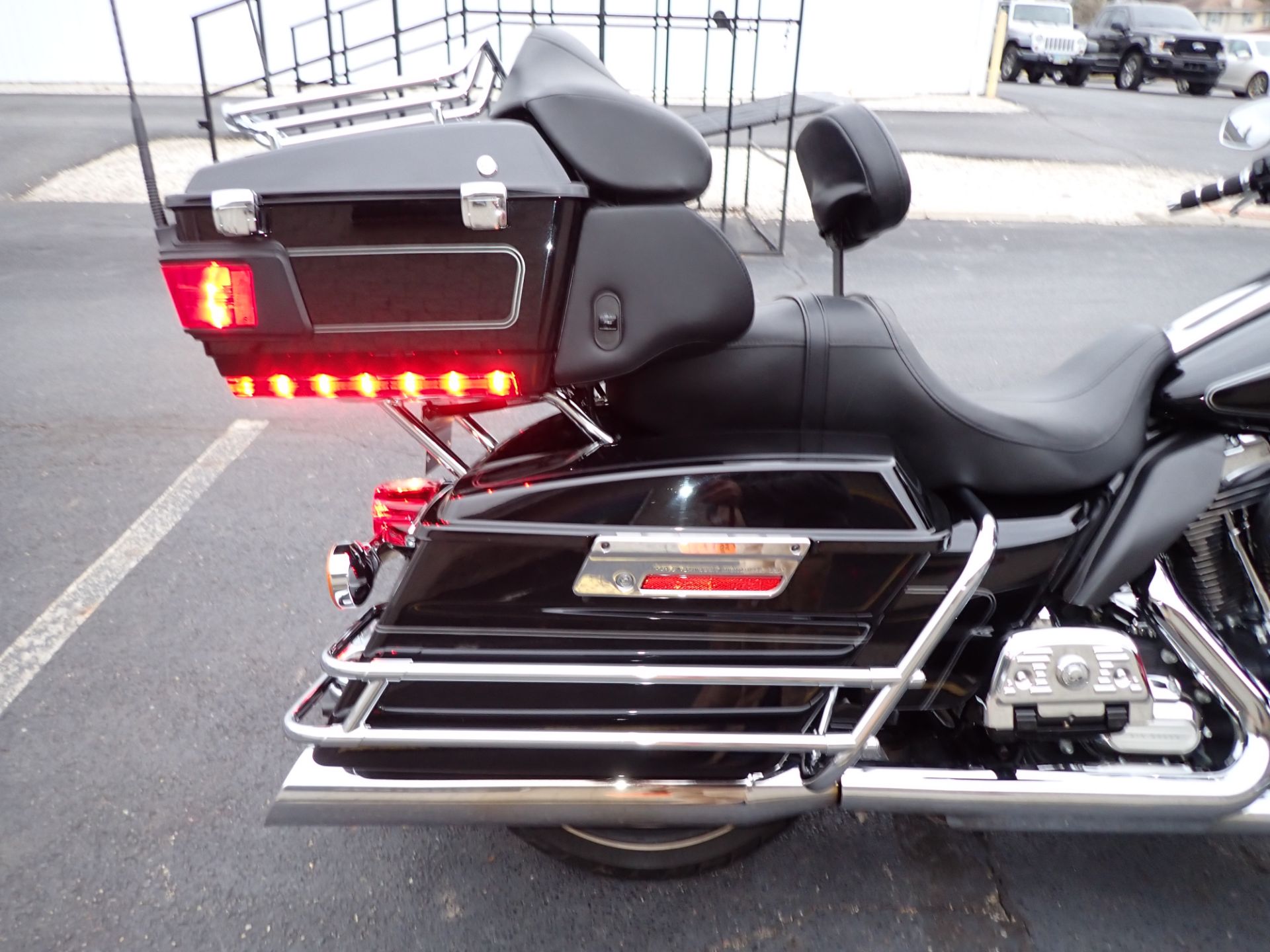 2013 Harley-Davidson Ultra Classic® Electra Glide® in Massillon, Ohio - Photo 5